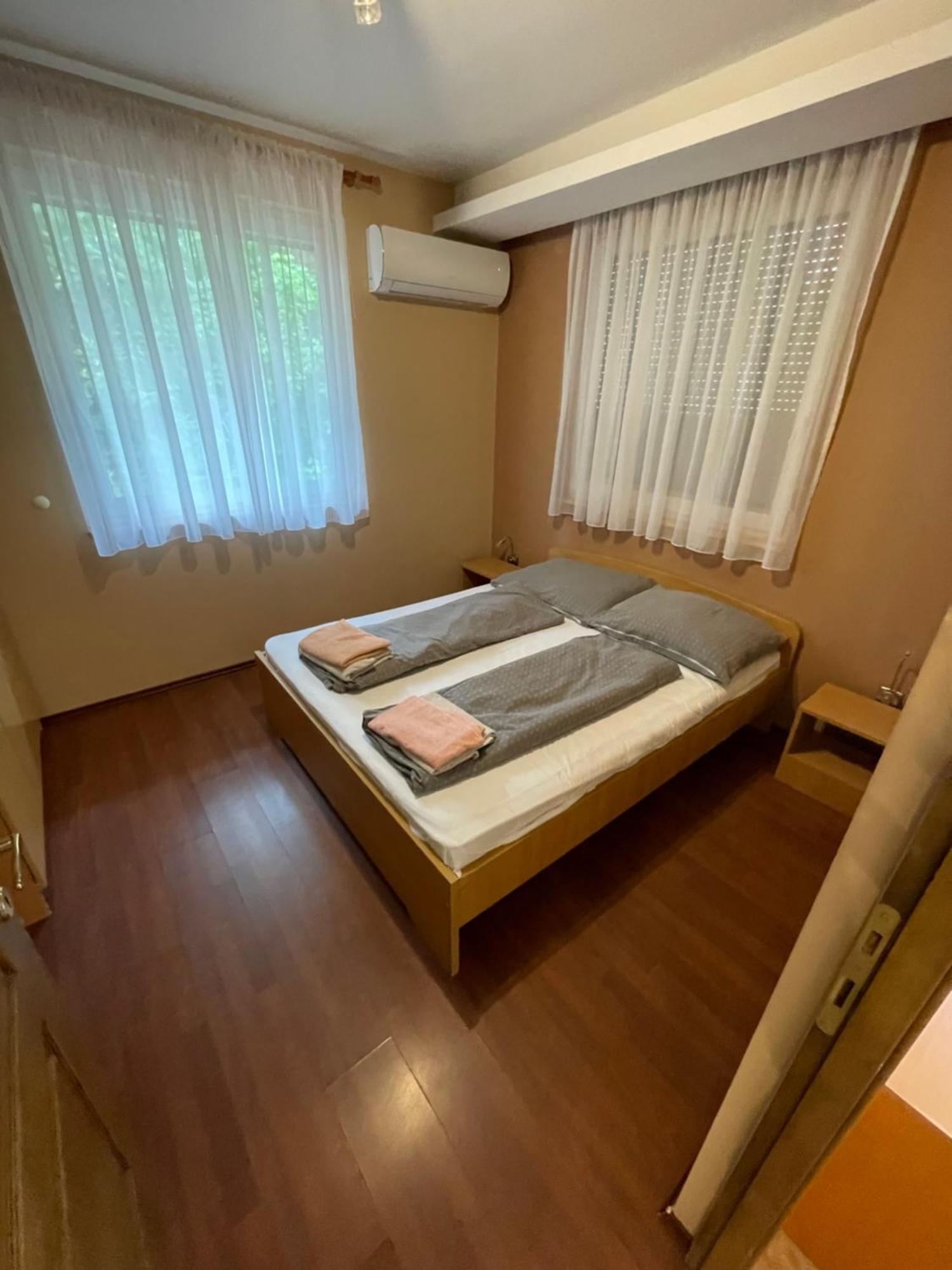 Happy Sun Medences Apartman ชิโอฟก ภายนอก รูปภาพ