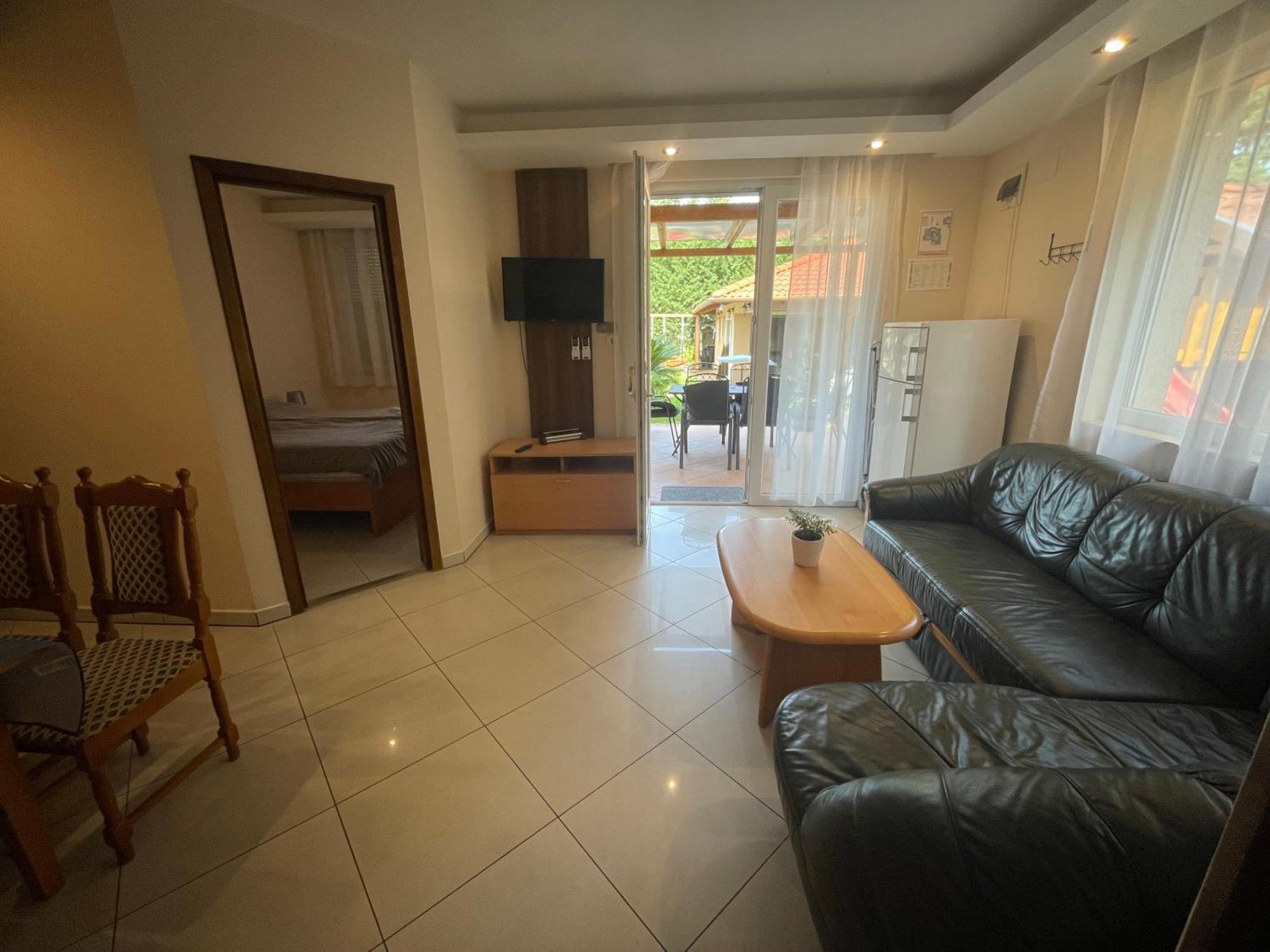Happy Sun Medences Apartman ชิโอฟก ภายนอก รูปภาพ